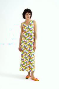 Image 5 of VESTIDO LARGO CON EST TUTTI FRUTTI