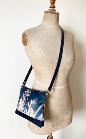 Image of Meadow grasses, large shoulder bag with crossbody strap 