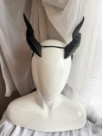 Image 3 of PREORDER| Tiefling Spiked Horns | Black |