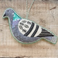 Image 1 of Pigeon decoration 1