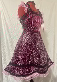Image 2 of pink leopard x black corset JSK