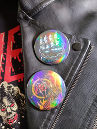 Image 4 of Holografic Bottom Pin