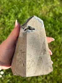 Image 8 of Amethyst Freeform Grade B
