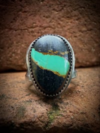 Image 2 of WL&A Handmade Ingot Old Style Split Band Black Jack Green Ribbon Turquoise Ring - Size 6