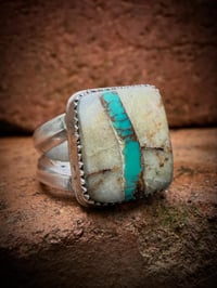 Image 1 of WL&A Handmade Ingot Old Style Split Band Royston Green Ribbon Turquoise Ring - Size 8