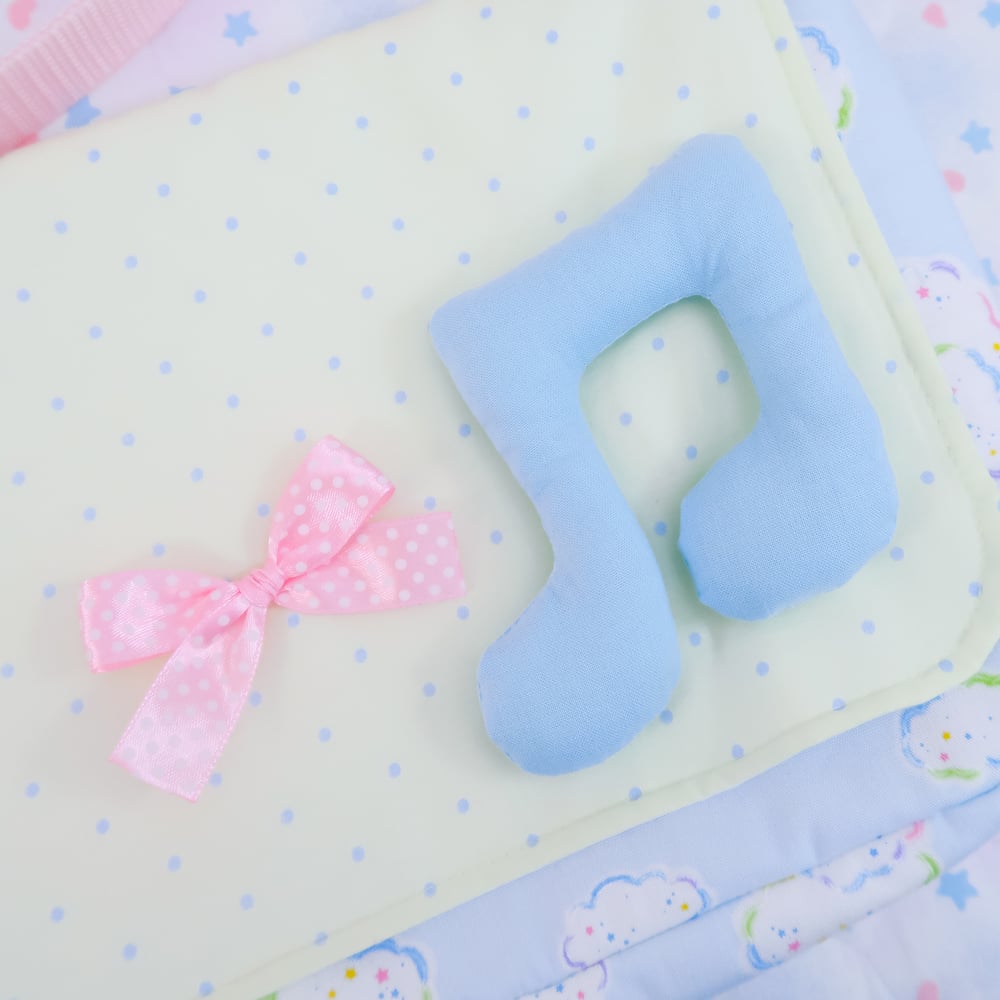 Messenger Bag: Cloudy Sky