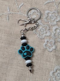 Teal pawprint keychain 