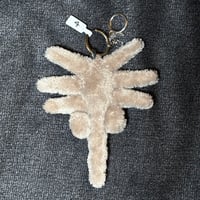 Image 2 of Mini Facehugger Keychain (4)