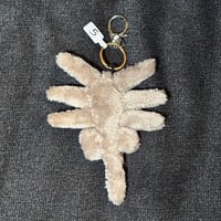 Image 2 of Mini Facehugger Keychain (5)