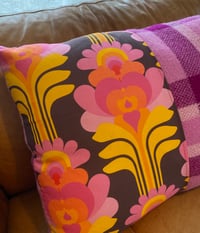 Image 2 of Magenta Retro Cushion