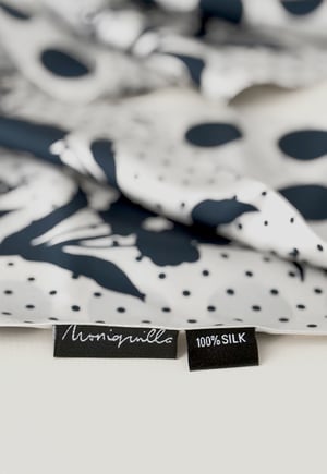 Image of PAÑUELO LARGO 100% SEDA - NAPOLES