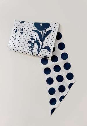 Image of PAÑUELO LARGO 100% SEDA - NAPOLES