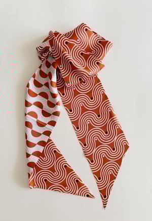 Image of PAÑUELO LARGO 100% SEDA - MILÁN