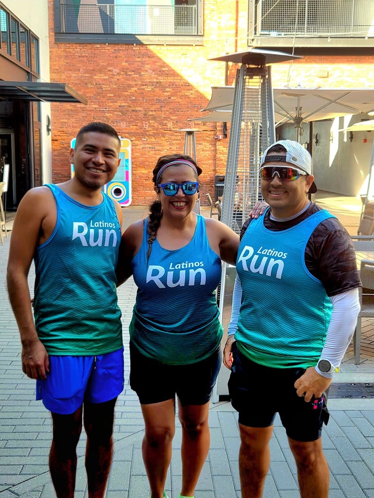 Latinos Run Blue Green Ombre Top Image 2