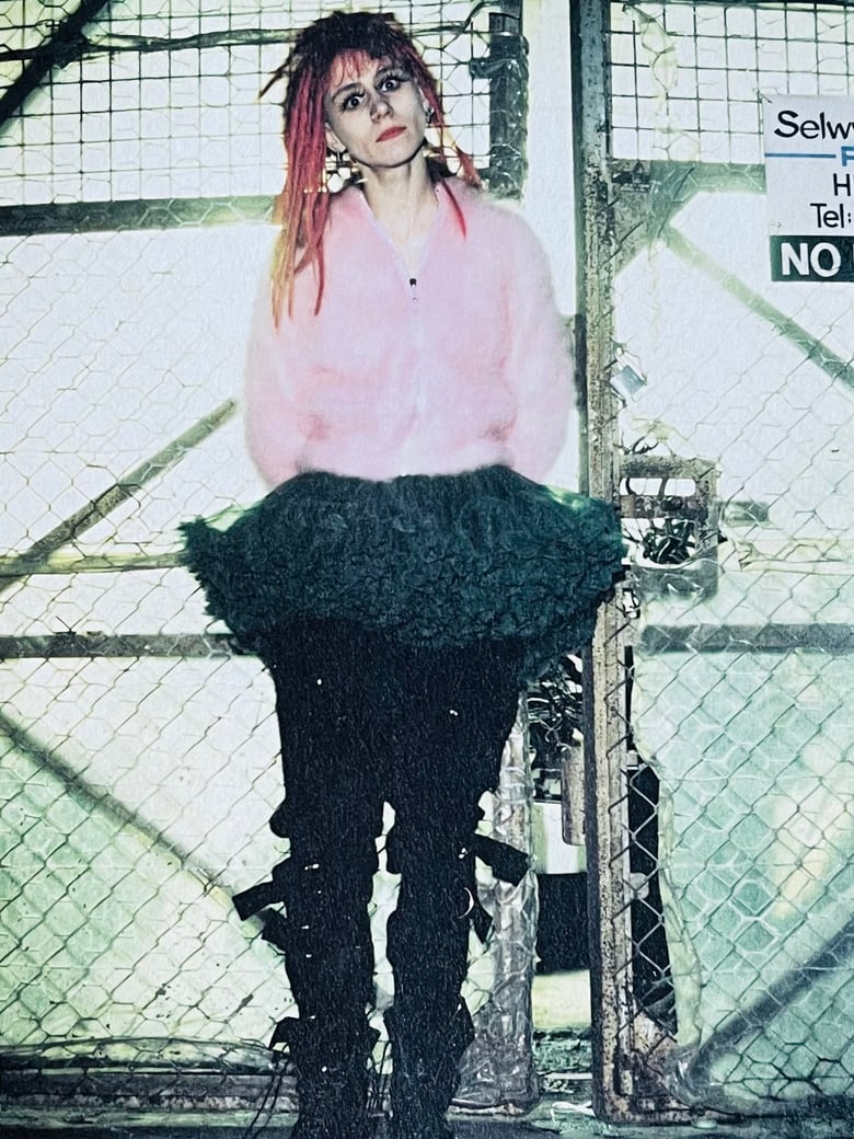 Image of (Look at Me) (Fashion and Photography in Britain)