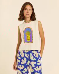 Image 1 of TOP SIN MANGAS PIÑA