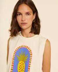 Image 3 of TOP SIN MANGAS PIÑA