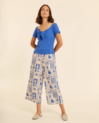 Image 3 of TOP BARDOT LAZO AZUL