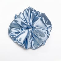 Image 1 of Giga Σατέν Scrunchie - Γαλάζιο (23cm)