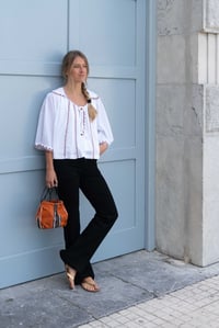 Image 2 of Blusa Blanca Colline