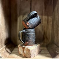 Image 1 of Black mug<<<<