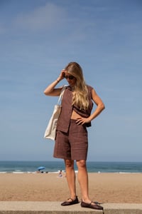 Image 2 of Chaleco Arani Marrón 