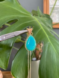 Image 4 of Gold Malachite & Amazonite Oval Crystal Necklace