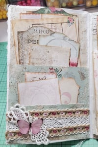 Image 4 of Shabby Chic tri fold folio (542)