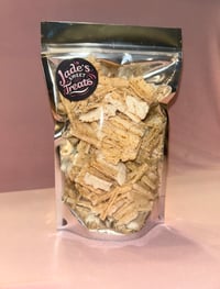 Freeze dried peanut butter logs