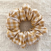 Scrunchie | Adelaide 