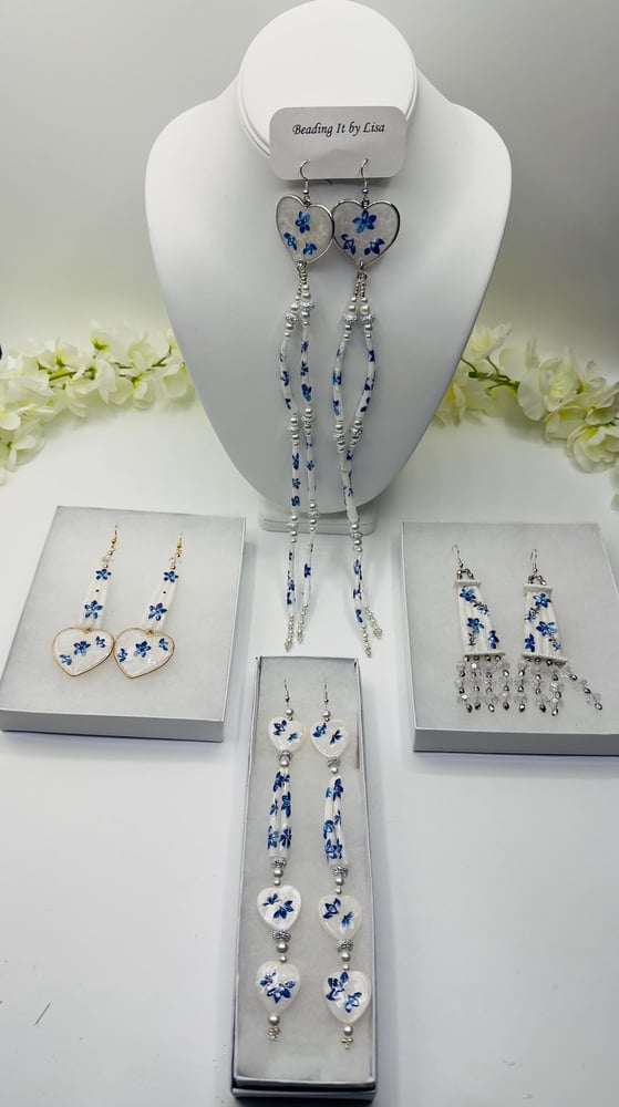 Image of Dentalium Ocean Blue Collection Earrings, Chocker, Hearts