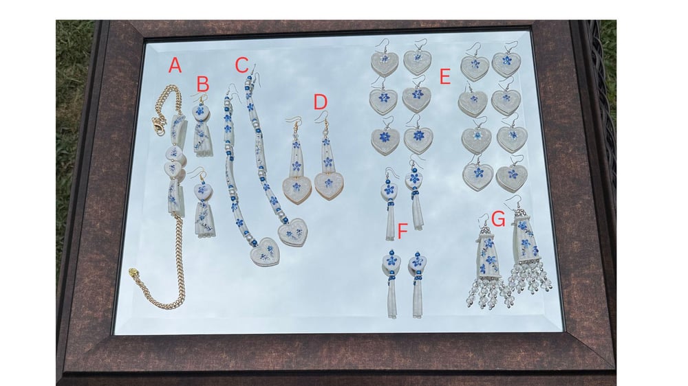 Image of Dentalium Ocean Blue Collection Earrings, Chocker, Hearts