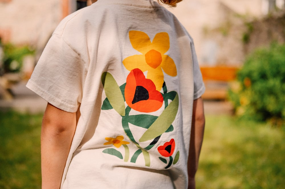Image of T-shirt BLOOM - Enfant & Adulte - Beige
