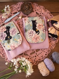 Image 3 of CROCHET TROUSSE TAILLE M KOL "CHATS JAPONAIS"