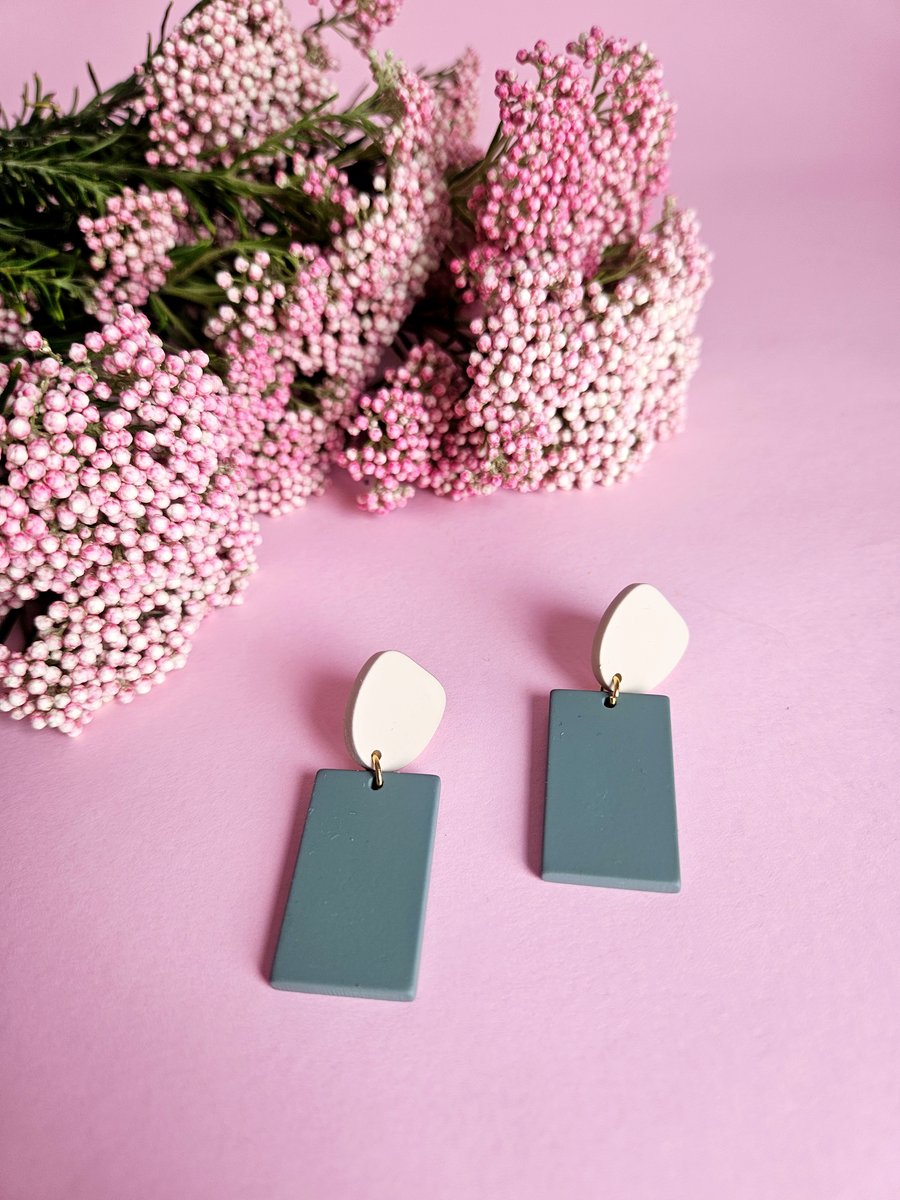 Image of Pendientes VERA - Beige-verde caqui