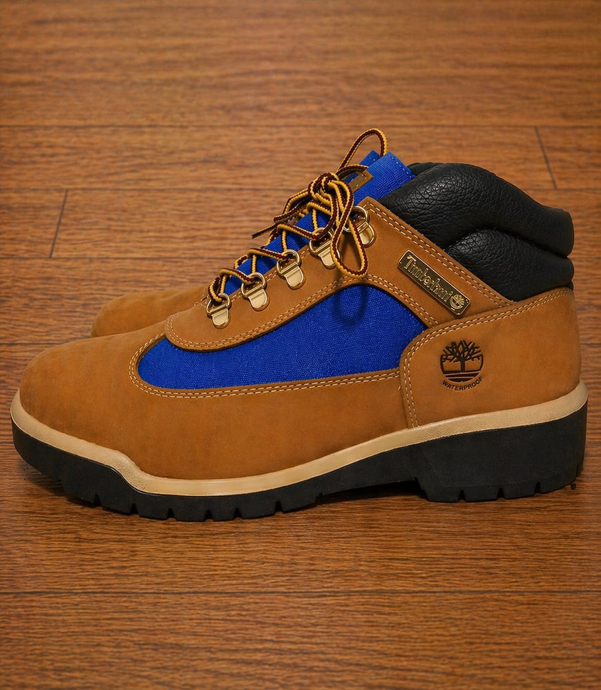 Image of BLUEBERRY PIES 
