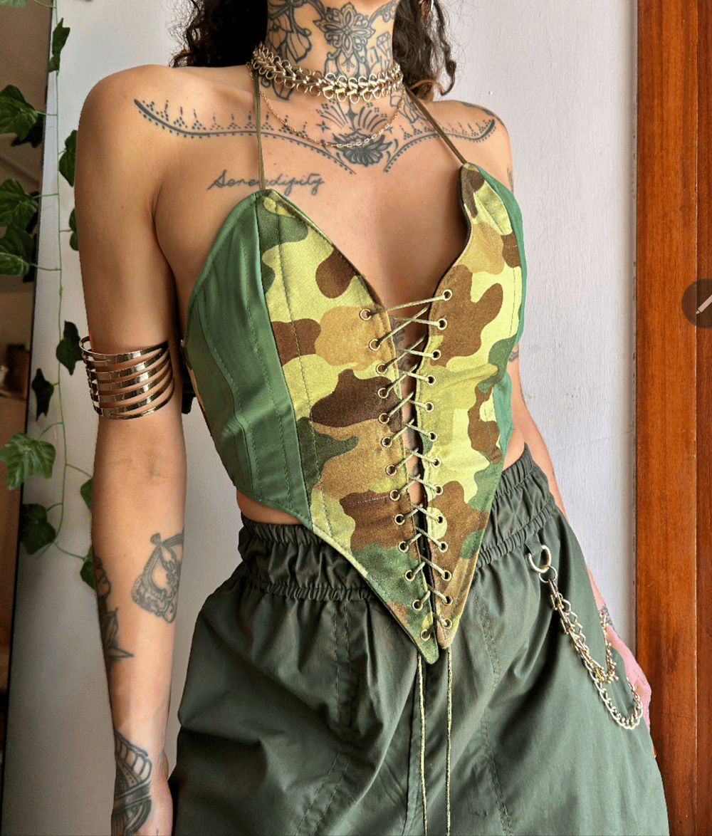 Image of the vanguard camo halter