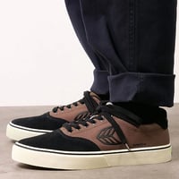 Image 3 of Zapatilla Cariuma Naioca Pro en liquidación.