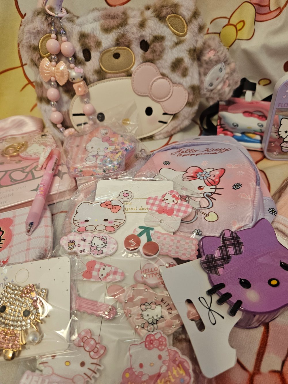 Image of Hello Kitty Pink Cheetah Bag Bundle 