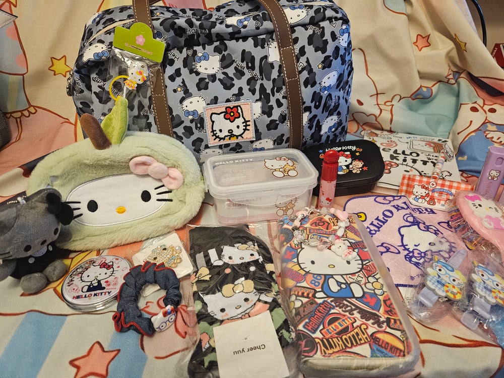 Image of Hello Kitty Blue Cheetah Duffle Bag Bundle 