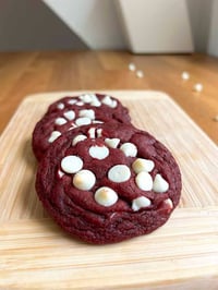 12 Red velvet chocolate chip sourdough cookies 