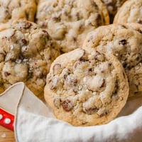 12 chocolate chip sourdough cookies