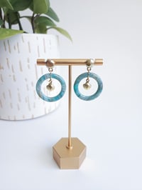 Image 1 of Bahamian Waters Hoops A