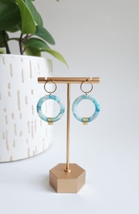 Image 1 of Bahamian Waters Hoops B