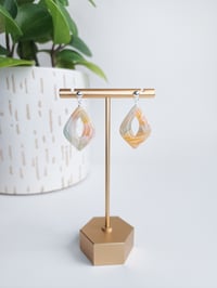 Image 1 of Peaches & Cream Marble Open Diamond 