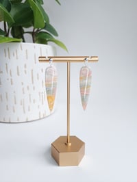 Image 1 of Peaches & Cream Marble Spears 