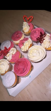 MADE TO ORDER CUPCAKES - 12 CUPCAKES