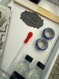 Image 7 of Suminagashi water marbling kit 
