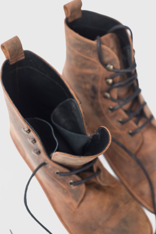 Image of Stride boots in Wax Brown