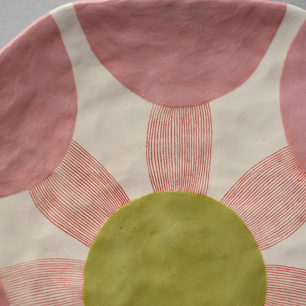 Image of Pink Flower Plate